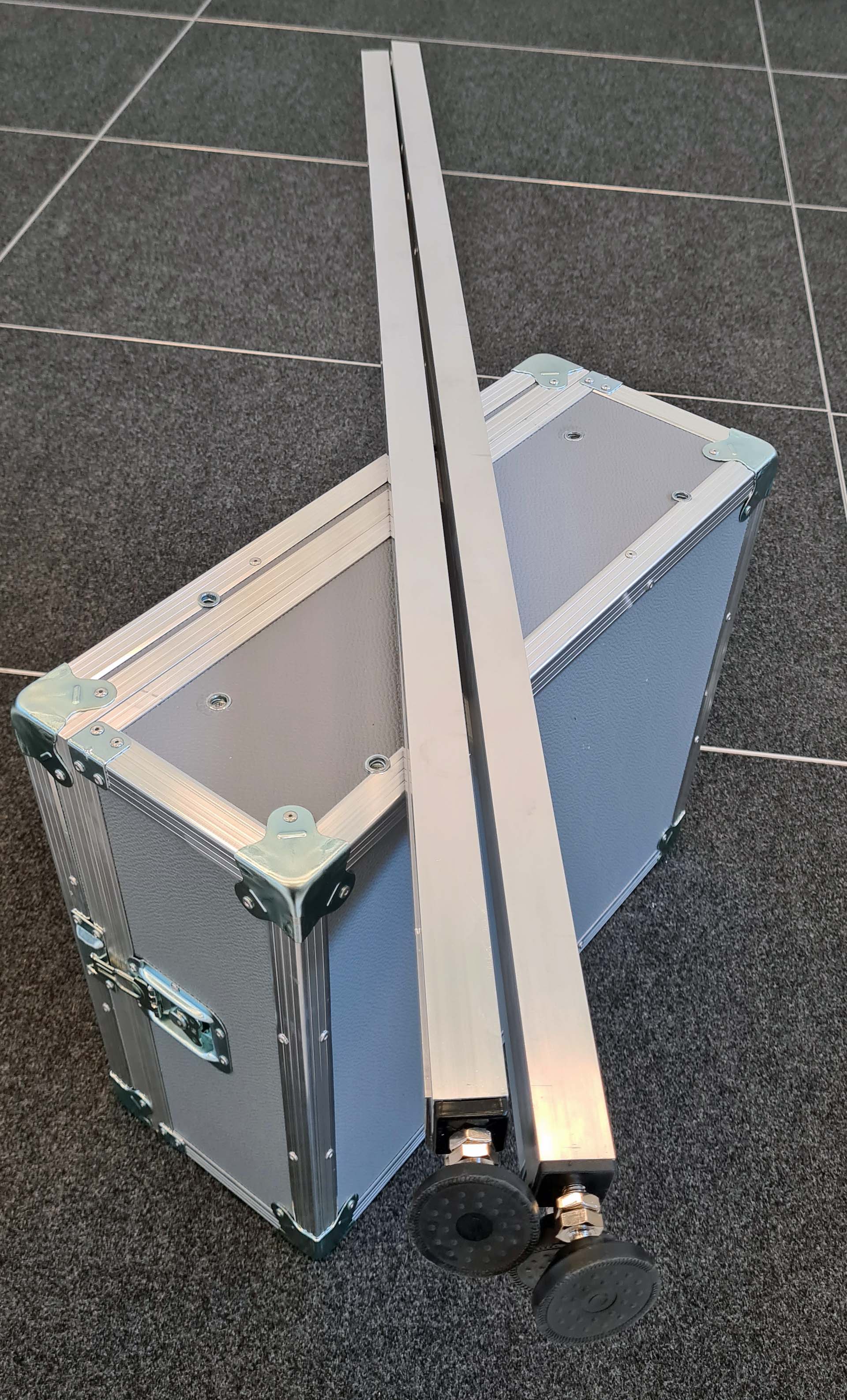 Beamer-Koffer WUX6010 oder WUX500 als Projektions-Ständer